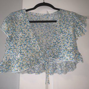 Shein light blue floral short sleeve blouse size L